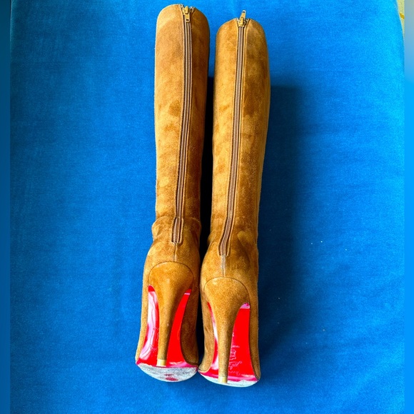 Christian Louboutin Caramel Suede Boots - Picture 4 of 11